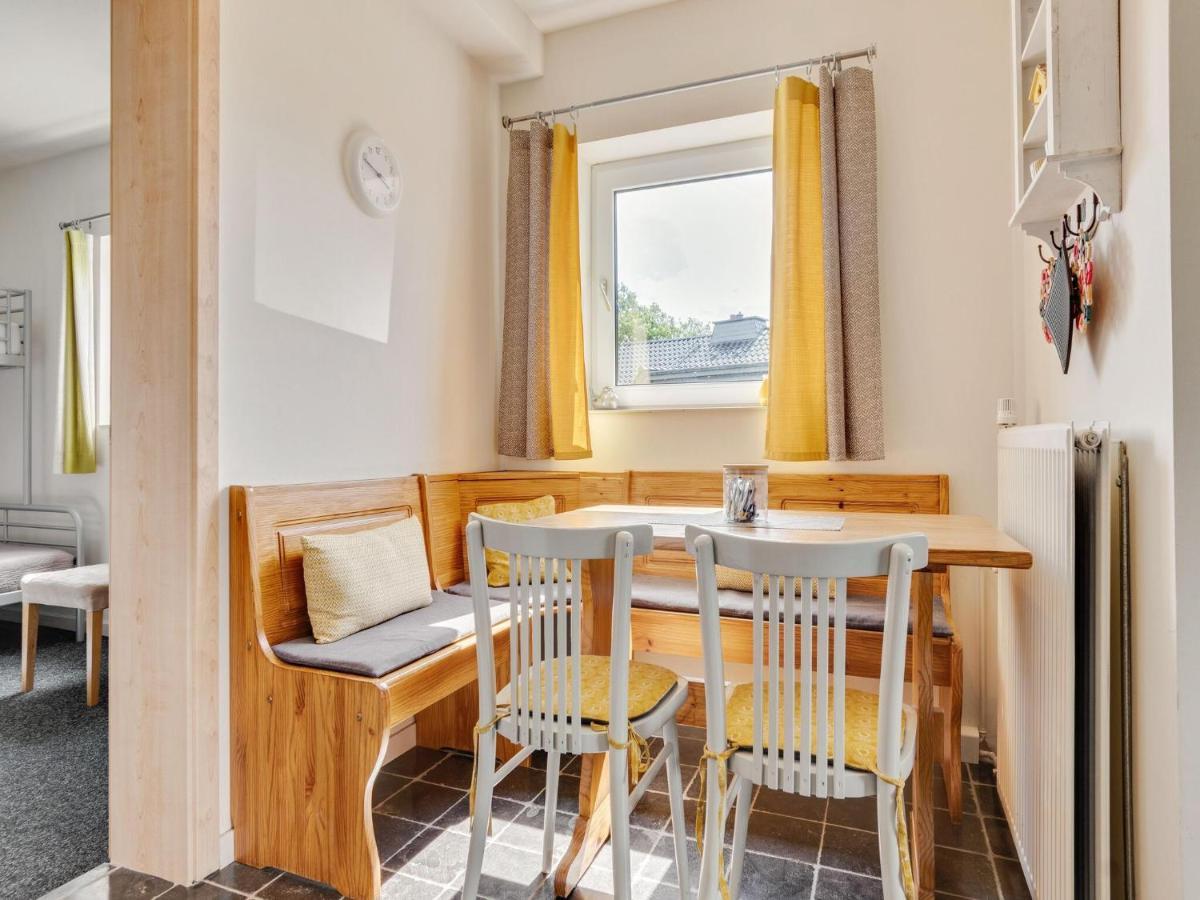 Cosy Holiday Home With Terrace In Винтерберг Экстерьер фото